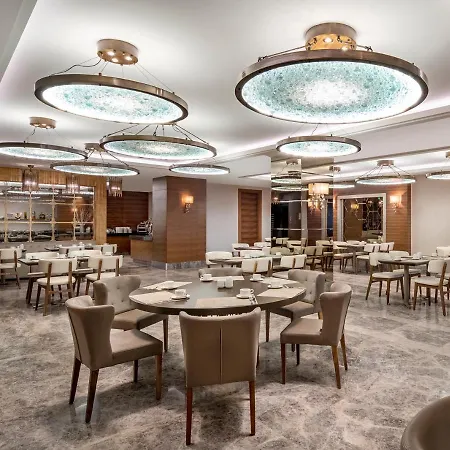 Moevenpick & Thermal ホテル 5*