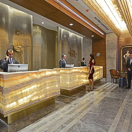 Mövenpick Hotel&thermal