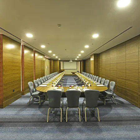 Moevenpick & Thermal Szálloda