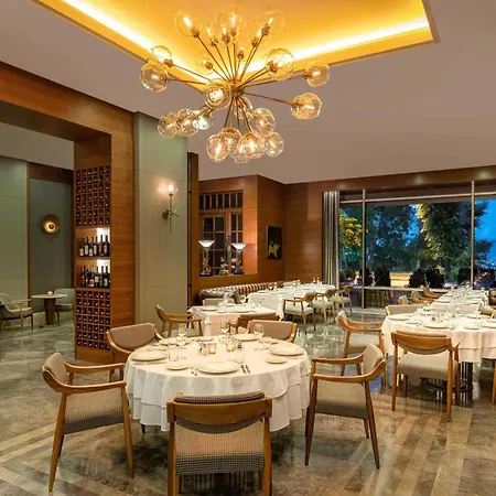 Moevenpick & Thermal 5* 부루사