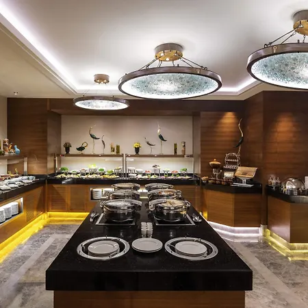Moevenpick & Thermal Hotel 5*