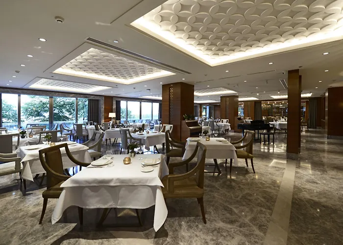 Moevenpick & Thermal Hotel