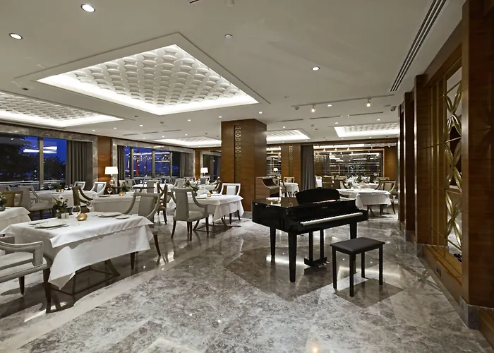 Hotel Moevenpick & Thermal