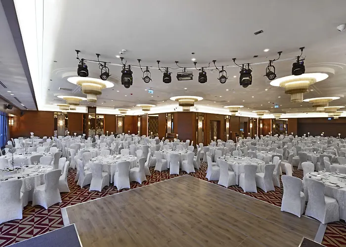 Hotel Moevenpick & Thermal 5*